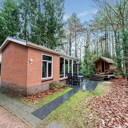 Tranquil Holiday In With Barrel Sauna *